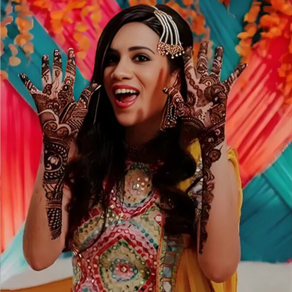 Engagement Mehendi Standard (Full hands)